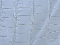 Cuir de crocodile véritable - blanc mat - bijoux ou accessoire - Cuir en Stock