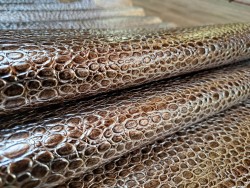 Peau de veau métallisée effet crocodile - Bronze - maroquinerie - accessoire - Cuir en Stock