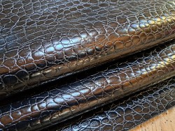 Demi-peau de cuir de veau effet crocodile - Noir - maroquinerie - Cuir en Stock