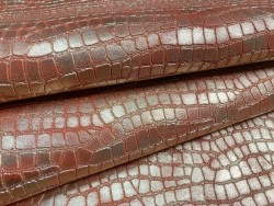 Peau de veau velours métallisé grain croco - Corail - Maroquinerie - Cuir en Stock