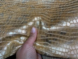 Peau de veau velours métallisé grain croco - Jaune ocre - Maroquinerie - Cuir en stock