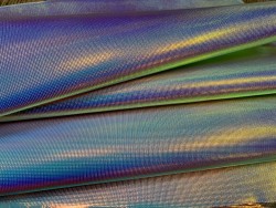 Morceau de cuir Sirène - reflets holographique - veau blanc - maroquinerie - accessoire - Cuir en Stock