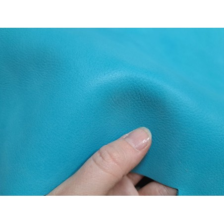 Demi peau de cuir de vache - bleu turquoise - maroquinerie ameublement - accessoire cuirenstock