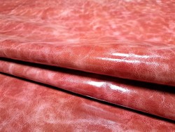 Demi-peau de cuir de vachette ciré pullup - Brique - maroquinerie - cuir en stock