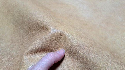 Peau de cuir de chèvre - beige sable - maroquinerie - accessoire - Cuir en stock
