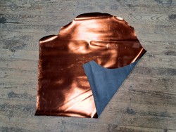 Demi-peau de cuir de vache vernis  - orange métal - cuir en stock