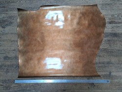 Demi peau de cuir de vache vernis - Orange métal - maroquinerie - cuir en stock