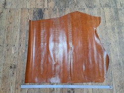 Demi-peau de cuir de vachette lézard - cognac - maroquinerie - cuir en stock