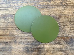 Les dessous de verre en cuir vert olive - décoration et accessoire mode - Cuirenstock