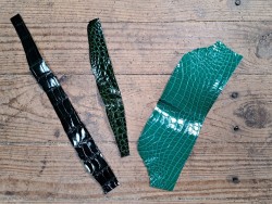 lot de morceaux de cuir de crocodile vert - maroquinerie - bijoux - Cuir en Stock