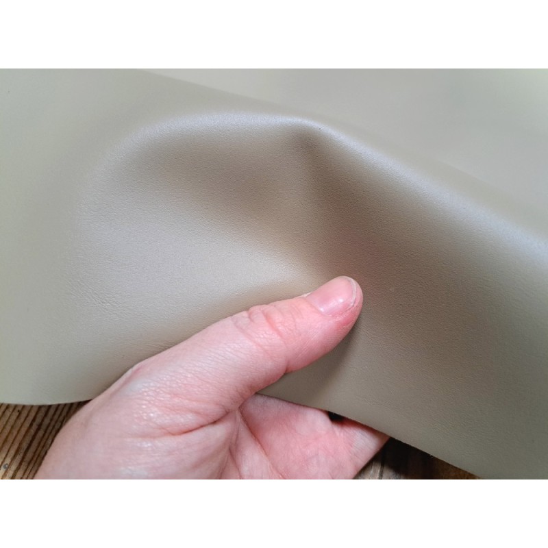 Cuir plat 5mm tresse vert olive metallisé tannage vegetal