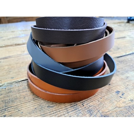 Lot de 5 bandes de cuir - 2ème choix - anses - lanière - ceinture - bracelet - sellerie - Cuir en stock