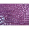 Morceau de cuir de crocodile violet lavande - Cuir en Stock