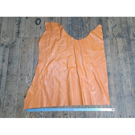 Demi-peau de cuir de vachette finition ciré pullup orange - maroquinerie - cuir en stock