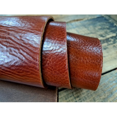 Morceau de collet tannage végétal - brun rouge - Cuir en stock