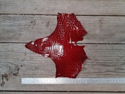 tête de crocodile - rouge carmin - bijoux - maroquinerie - cuirenstock