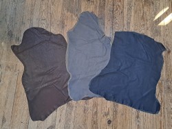 Lot de 3 peaux de cuir stretch - vêtement - maroquinerie - bonnes affaires - cuir en Stock