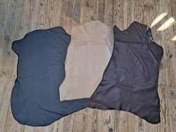 Lot de 3 peaux de cuir stretch - vêtement - maroquinerie - bonnes affaires - cuir en Stock