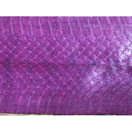 Véritable peau de cuir de serpent cobra aubergine - Cuir en Stock