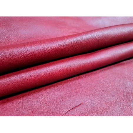 Demi-peau de veau - Rouge cerise - maroquinerie - Cuir en stock