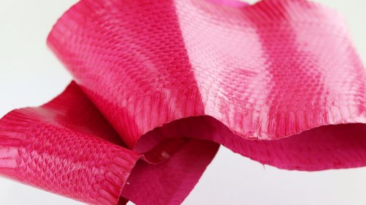 peau de cuir de serpent rose fuschia vente cuir en stock boutique en ligne eshop