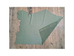 Demi-peau de cuir de veau lisse - Vert de gris - B - Cuir en Stock