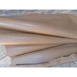 bande de vache lisse-tabac-tannage végétal-maroquinerie-accessoires-cuirenstock