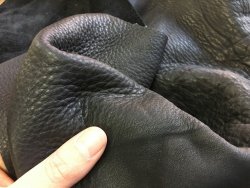 peau de cuir vache noir black naturel maroquinerie ameublement Cuirenstock