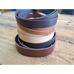 Lot de 5 bandes de cuir - 2ème choix - anses - lanière - ceinture - bracelet - sellerie - Cuir en stock