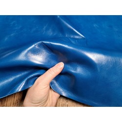 Demi-peau de cuir de vachette pullup - bleu cyan - maroquinerie - Cuir en stock