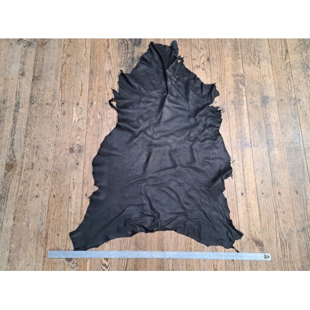 Peau de cuir de mouton crispé - noir mat - maroquinerie ou vêtement - Cuirenstock