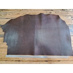 Collet de vache tannage végétal grainé nuancé marron - Cuir en Stock