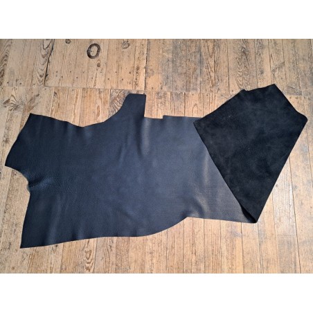 Demi-peau de cuir de taurillon - gros grain - couleur noir satiné - Cuirenstock