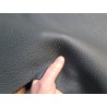 Demi-peau de cuir de taurillon - gros grain - vert mat- Cuirenstock