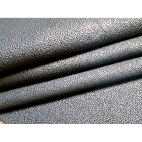 Demi-peau de cuir de taurillon - gros grain - vert mat- Cuir en sock