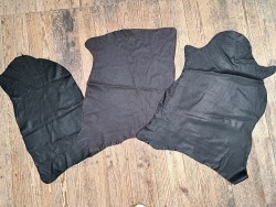Lot de 2 peaux de cuir - promotions bonnes affaires - maroquinerie - Cuir en stock