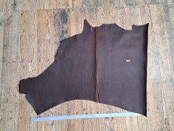 Demi-peau de cuir gras de vachette pullup marron - Cuir en Stock