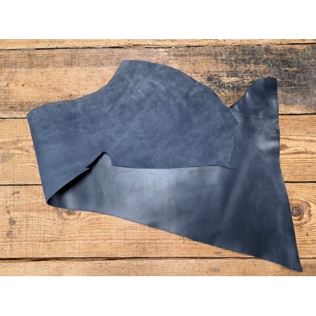 Morceau de collet tannage végétal lisse - Bleu nuit - Cuir en Stock