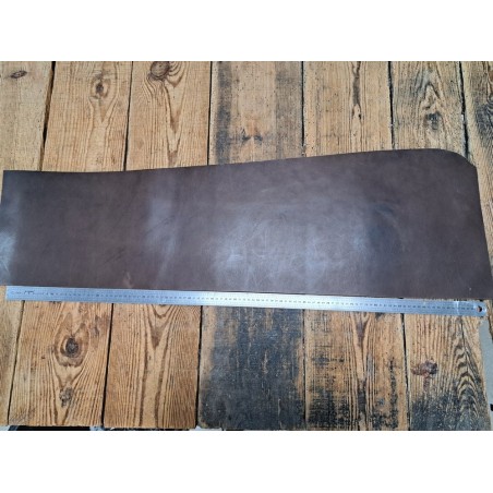 Morceau de collet végétal lisse - Brun cèdre - Cuir en Stock