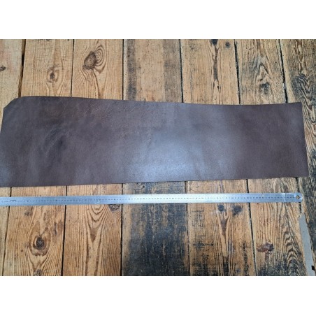 Morceau de collet végétal lisse - Brun cèdre - Cuir en Stock