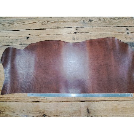 Collet de vache tannage végétal grainé -Châtaigne- Cuir en Stock