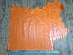 Grand morceau de cuir de vachette ciré pullup - Mandarine -B-