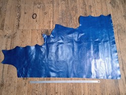 Demi-peau de cuir de vachette ciré pullup - Bleu cyan -B- Cuirenstock