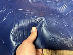 Peau de cuir de chèvre grain sovietico bleu marine mat - maroquinerie - Cuir en Stock