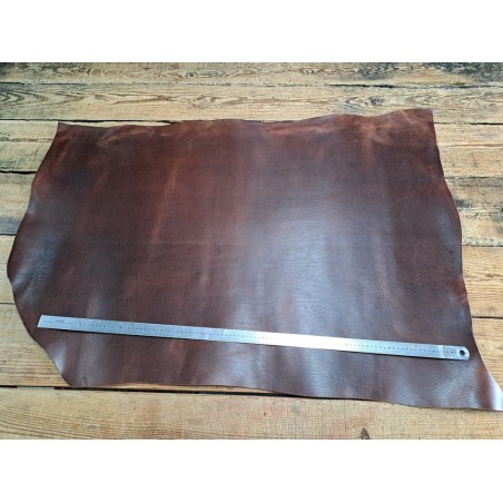 Collet de vache tannage végétal grainé -Châtaigne- Cuir en Stock