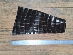 Cuir de crocodile - queue noir satiné - Cuir en Stock