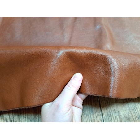 Demi peau de vachette lisse - nuts - maroquinerie - cuir en stock