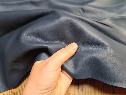demi peau de veau - bleu nuit - maroquinerie - ameublement - cuirenstock