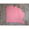 Grand morceau de cuir de taurillon - gros grain - couleur vieux rose - Cuir en stock