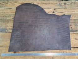 Morceau de collet végétal nuancé- Brun cèdre - Cuir en Stock